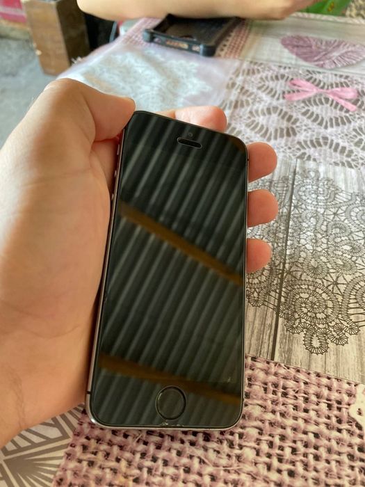 Продам iPhone 5s Срочно