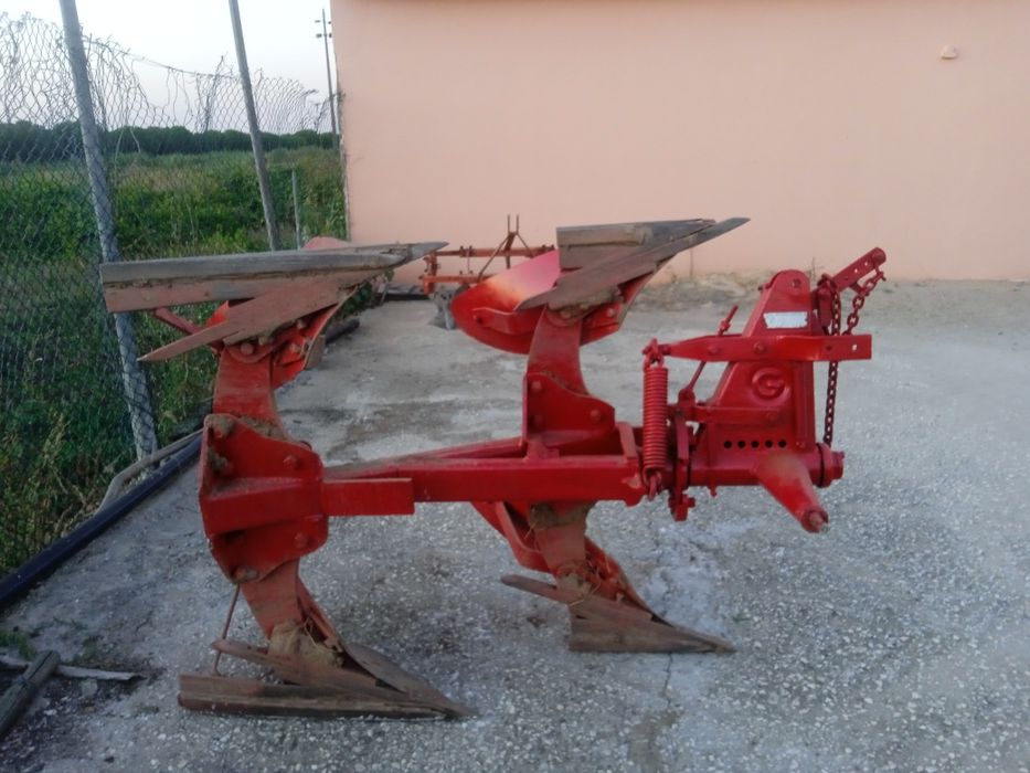 Charrua com 2 ferros de 12 polegadas Galucho Almeirim.