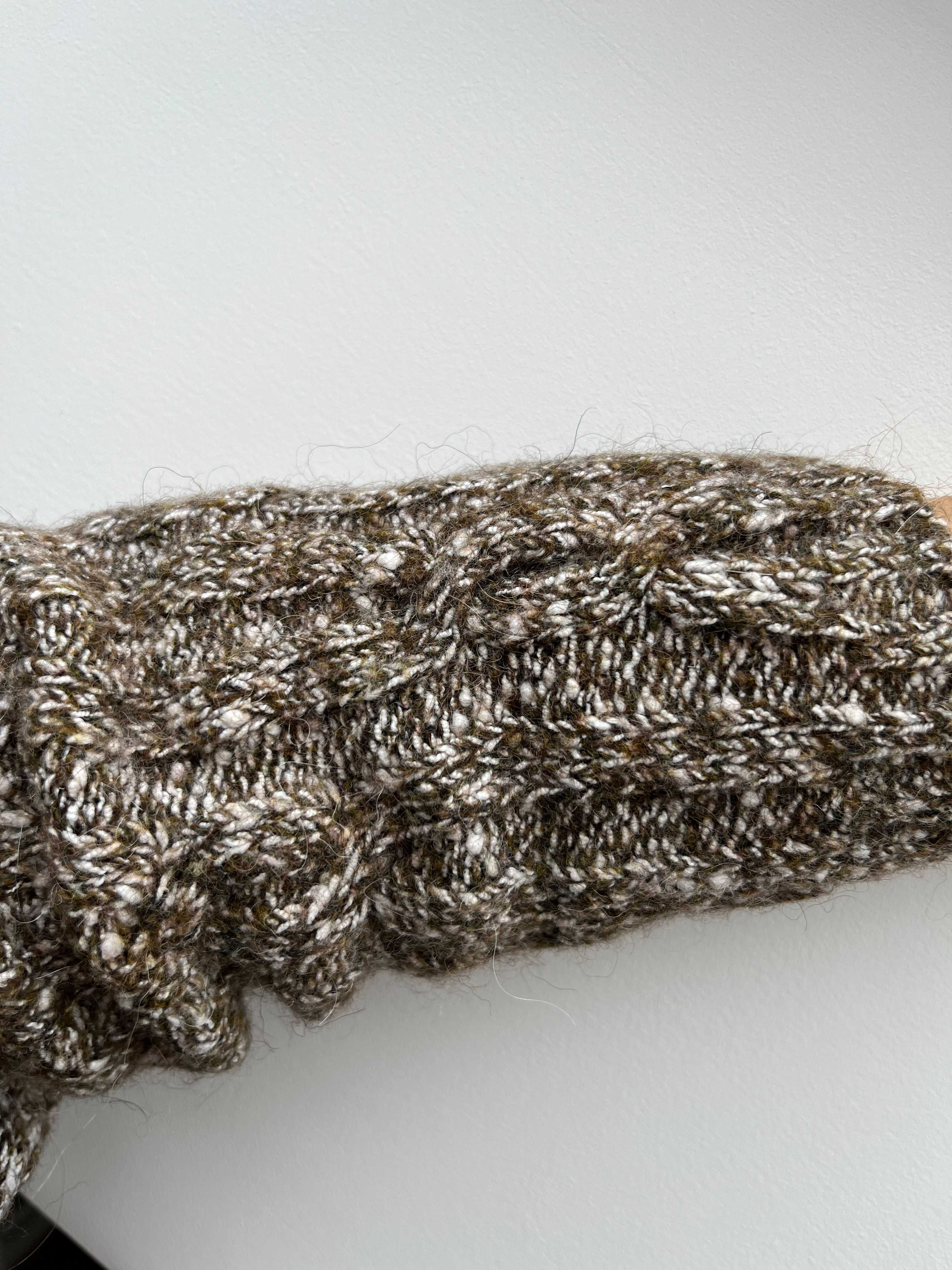 Wełniany vintage sweter z golfem, rozmiar L Gruby, ciepły sweter