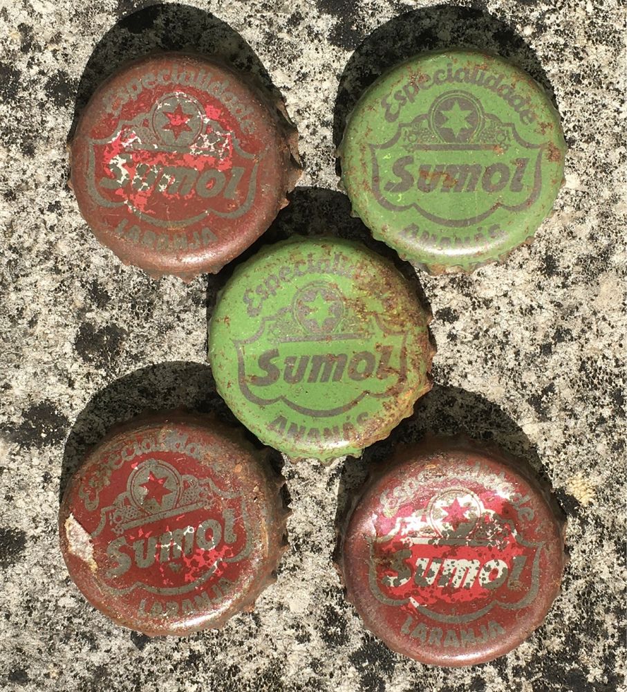 Garrafas e caricas Sumol
