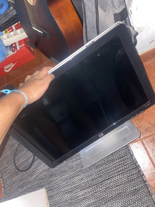 Monitor HP | troco por capa para air pods 3