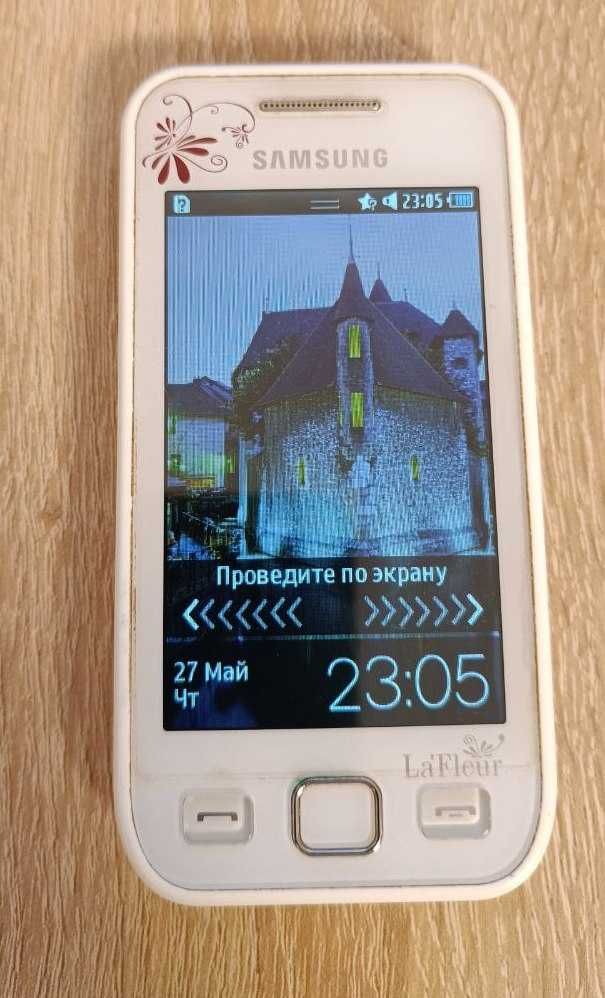 Мобильный телефон Samsung GT-S5250