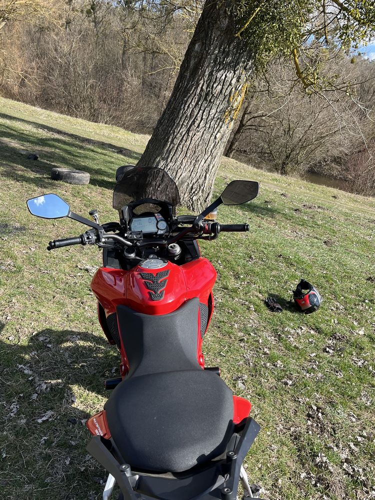 Dugatti multistrada 1200s