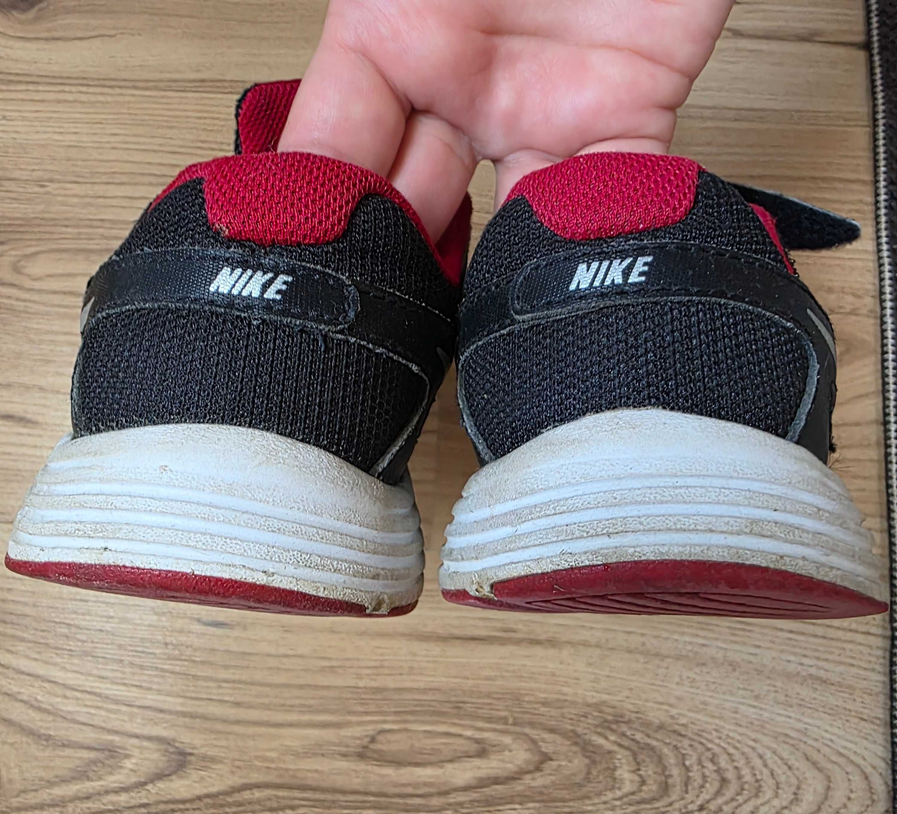 Кросівки Nike дитячі