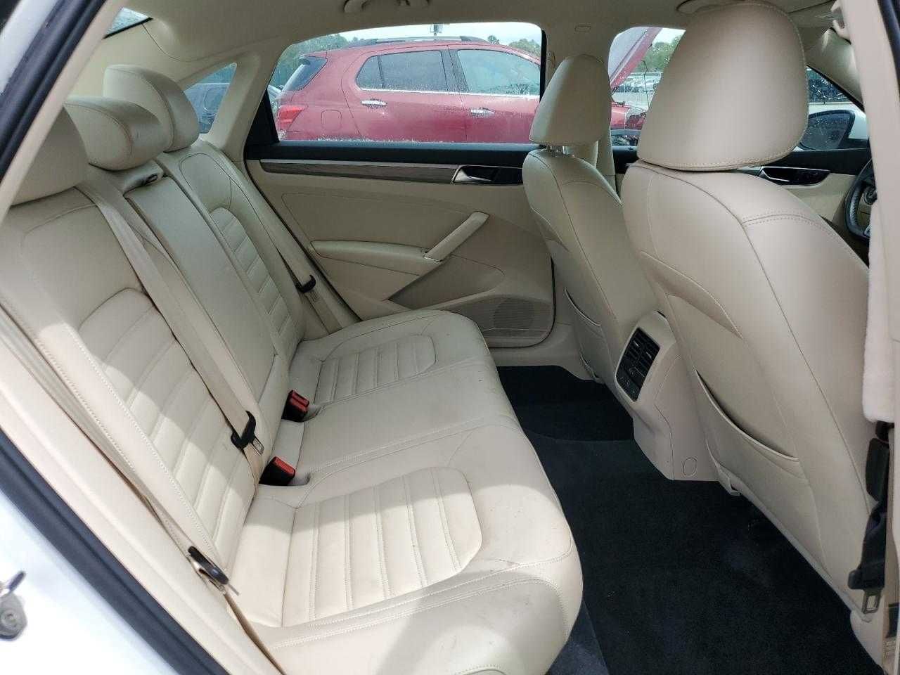 2018 Volkswagen Passat SEL Premium