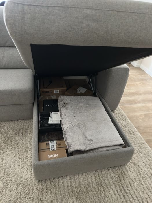Sofá cama com arrumacão - como novo