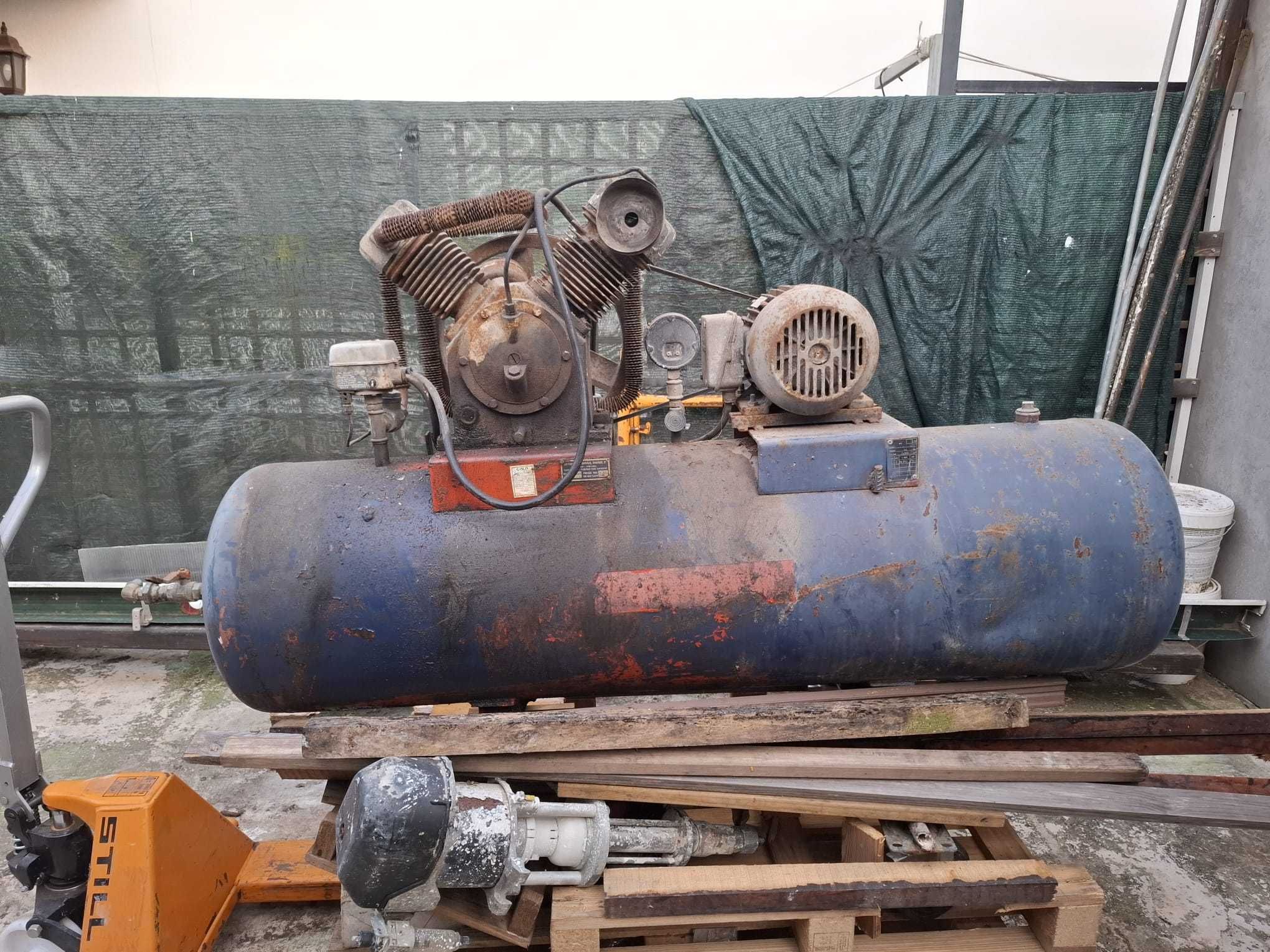 Compressor 500 L, Samora Correia