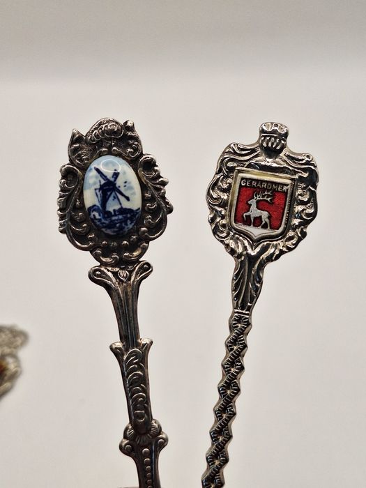 Zestaw łyżeczek 8szt z różnymi herbami