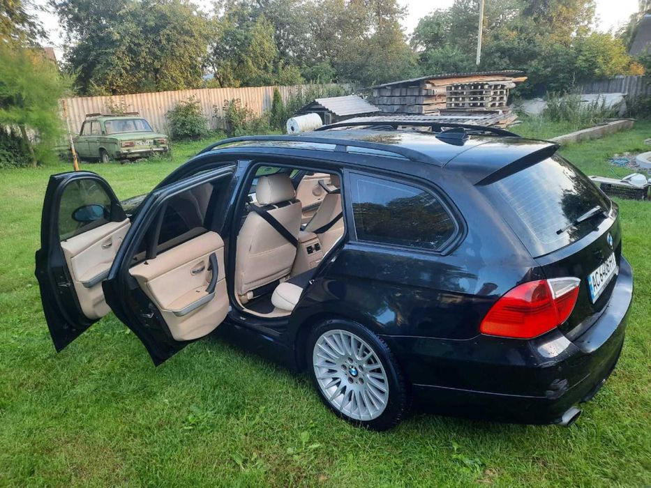 Продам  BMW 318I