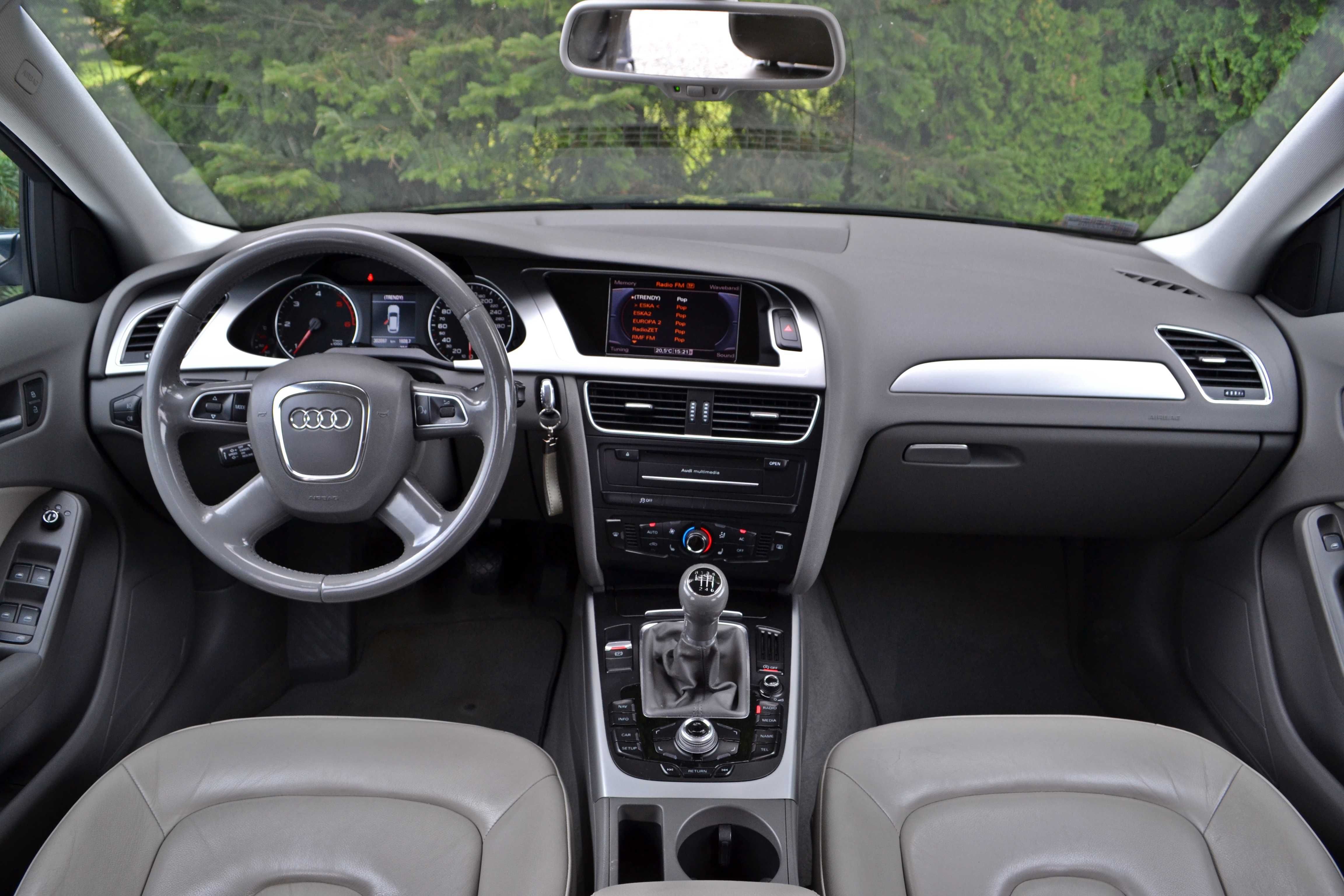 # Audi A4 B8 # 2.0 TDi # 2011 # 2 kpl kół #