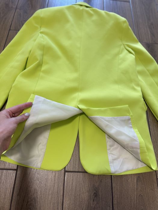 Жакет піджак яскрааого неонового кольору S