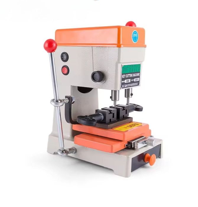 Maszyna do dorabiania kluczy DEFU 368A