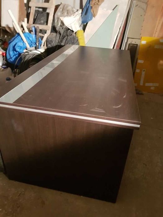duże biurko stół brązowe do gaminetu prezes szklana wstawka 90 x 180