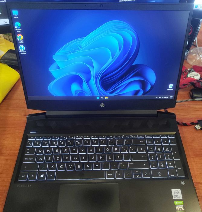 HP Pavilion Gaming 16-A0029NS  i7-10750H/16GB/256GB NVME + 256 Gb SSD