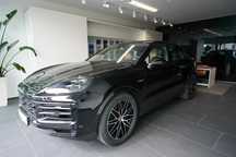 Porsche Cayenne 925807 - 2025