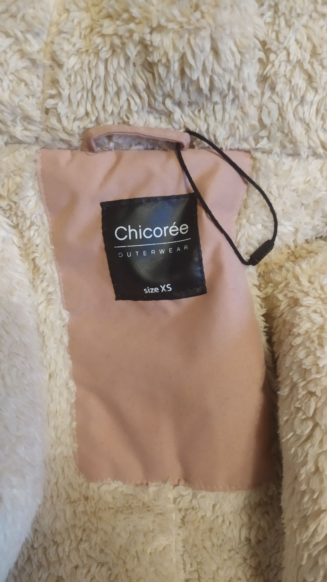 Куртка женская теплая Chicoree.  size: SX