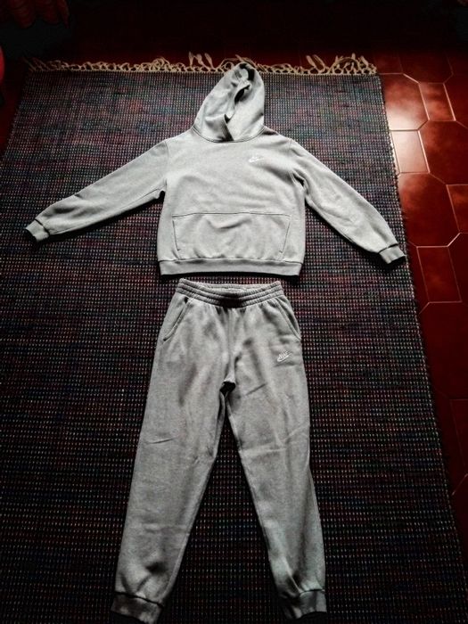 Fato de treino nike cinzento