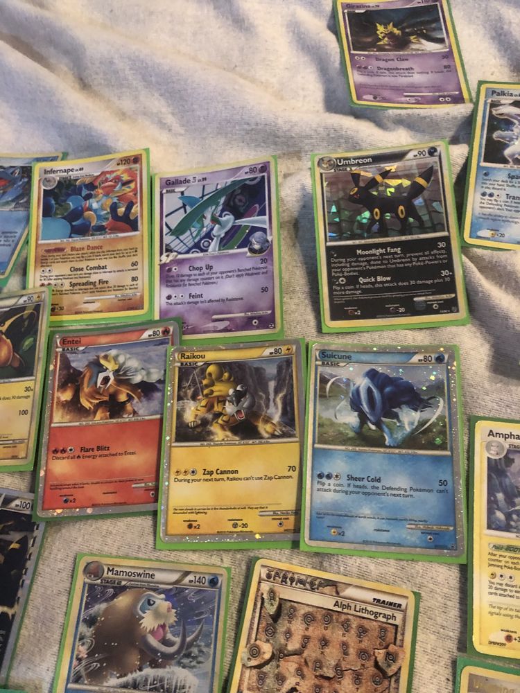 Diversas Cartas pokemon a venda
