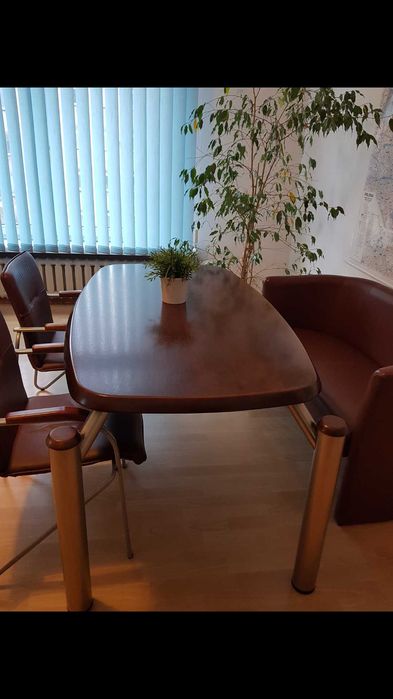 Zestaw mebli biuro/dom: stół Senator+ sofa Club Duo + 2 krzesła Samba