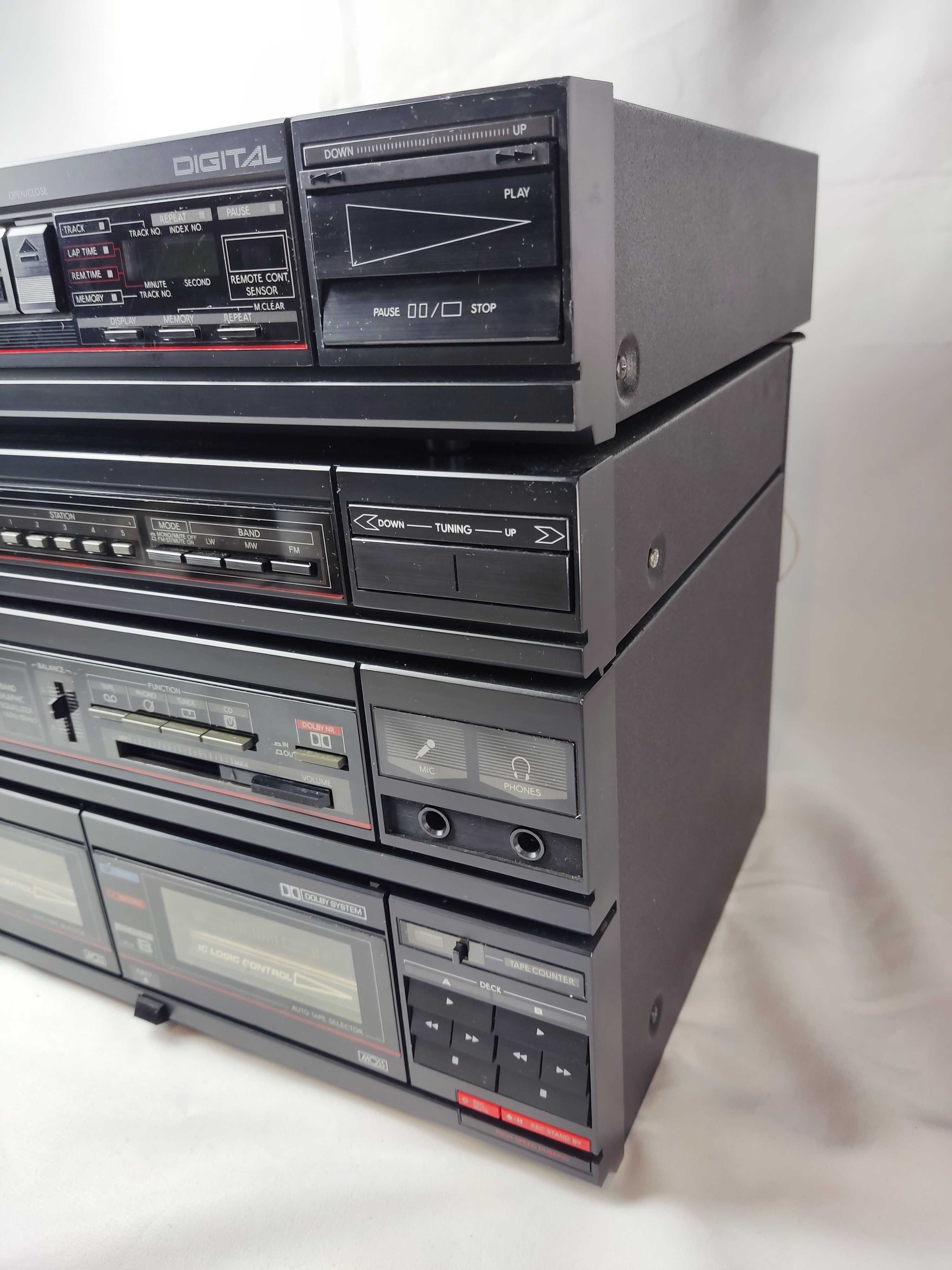 Wieża TOSHIBA - wzmacniacz , tuner , magnetofon , CD - stan bdb