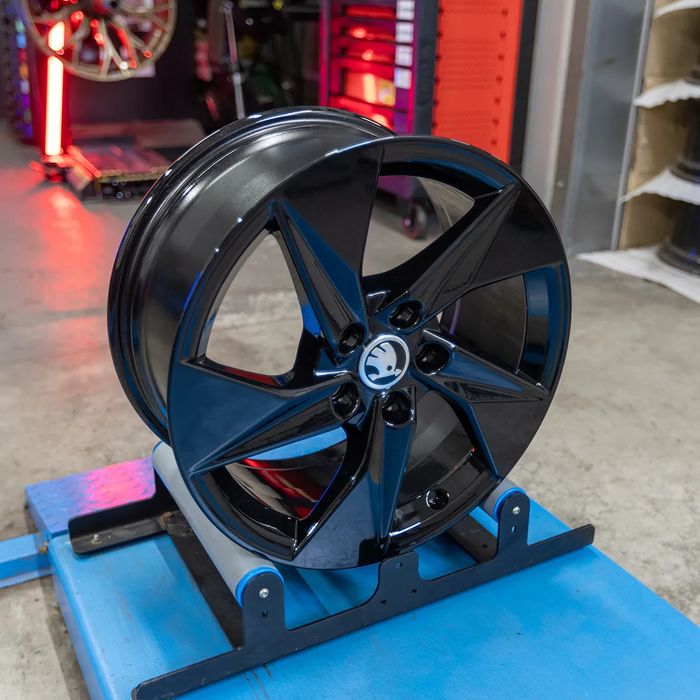 NOWE ORYGINALNE Felgi / Koła 17" - Skoda Octavia SuperB Karoq Kodiaq