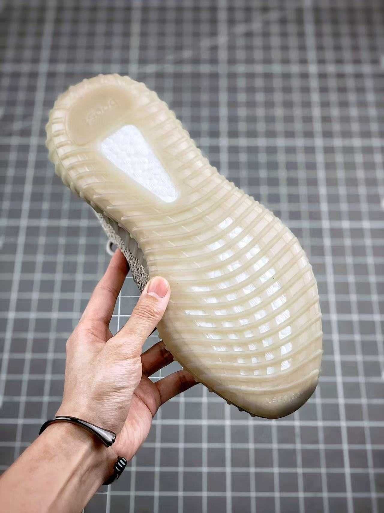 Yeezy350BoostV2ReverseOreo r.42