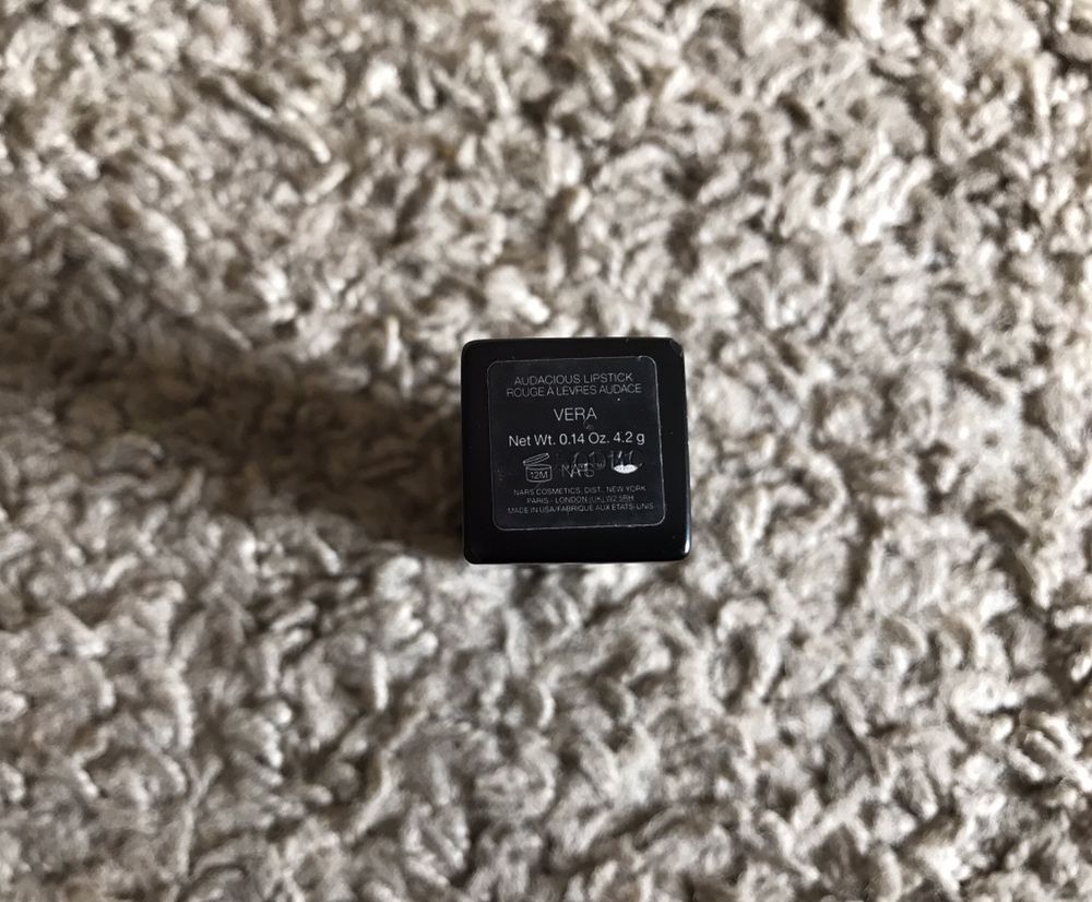 Nars pomadka Audacious Vera 4,2g szminka do ust
