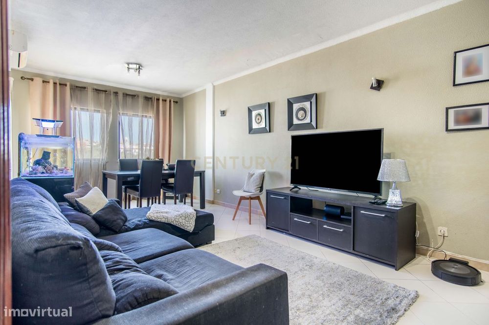 Apartamento T2 no centro de Almancil – luminoso, prático e cheio de ch