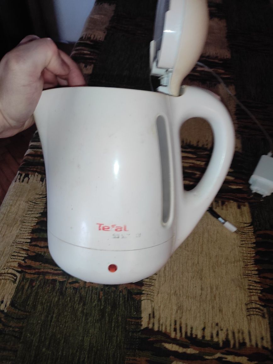 Електрочайник Tefal