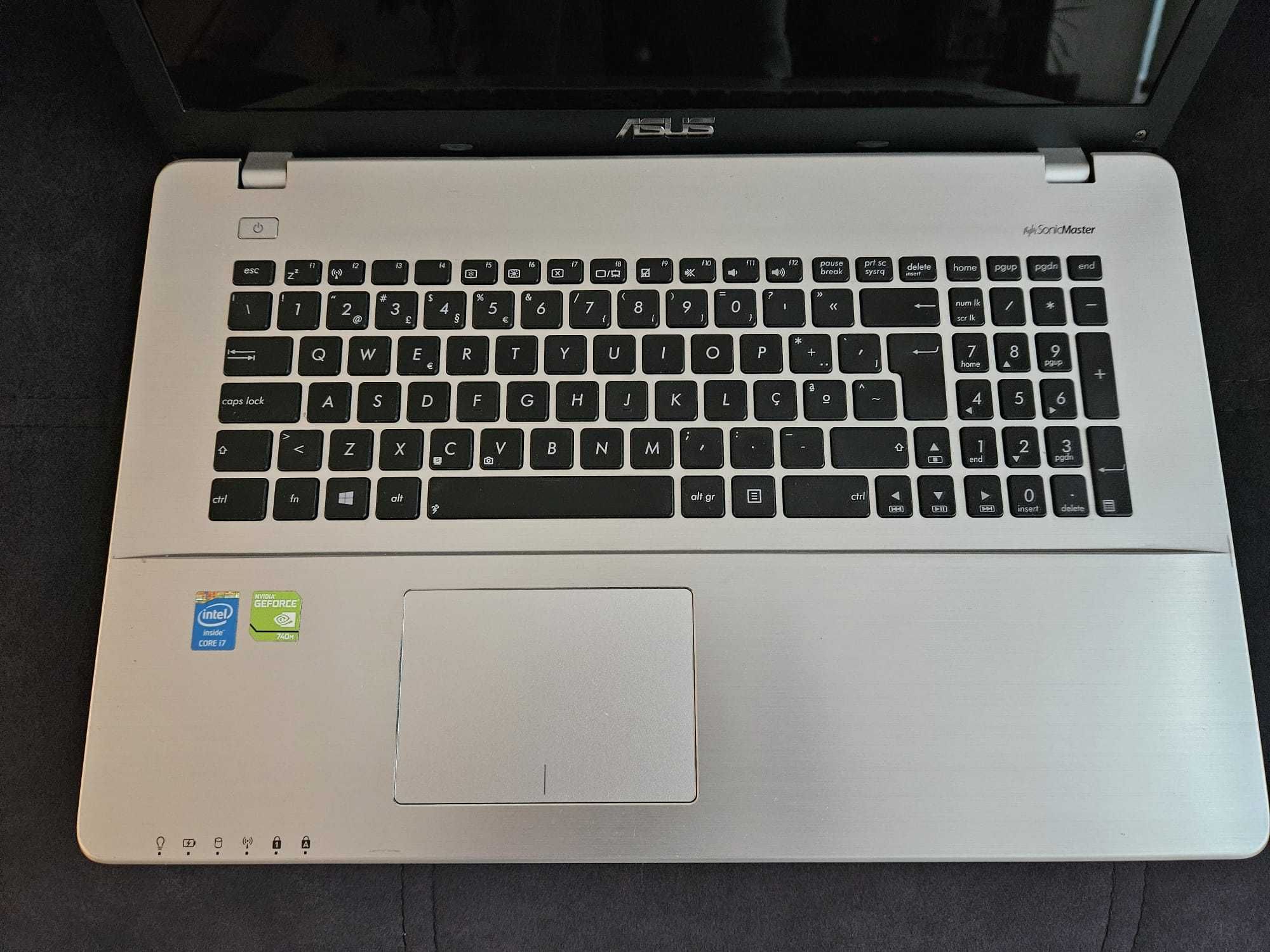 Portátil ASUS 17" Intel(R) Core(TM) i7-4700HQ CPU 2.40GHz