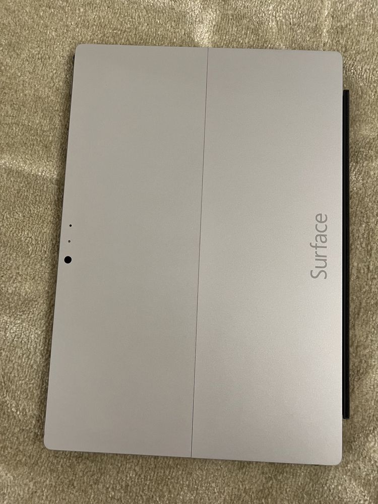 Surface Pro 3 64Gb i3 4Gb RAM