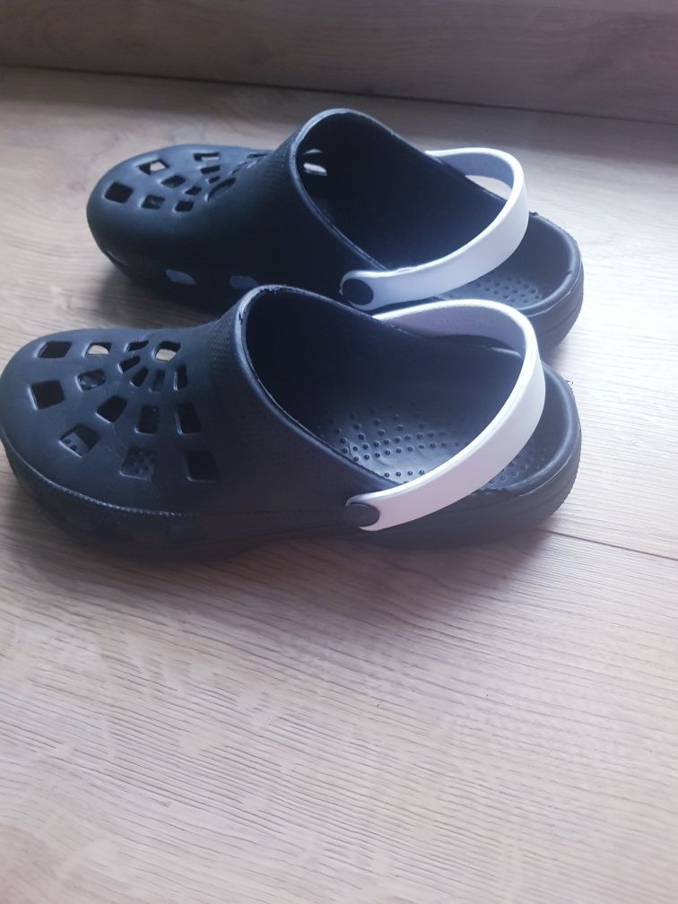Nowe bez metki klapki medyczne marki Suecos rozmiar 40.