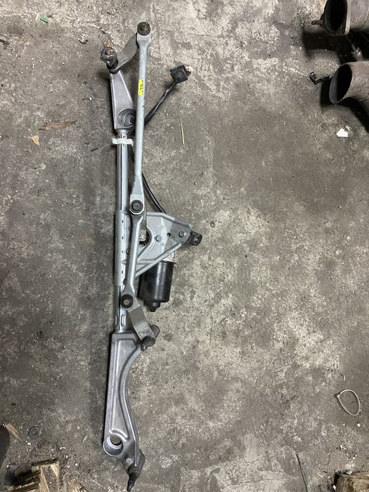 Mercedes C W203 Mechanizm Wycieraczek Silniczek Przód  EU