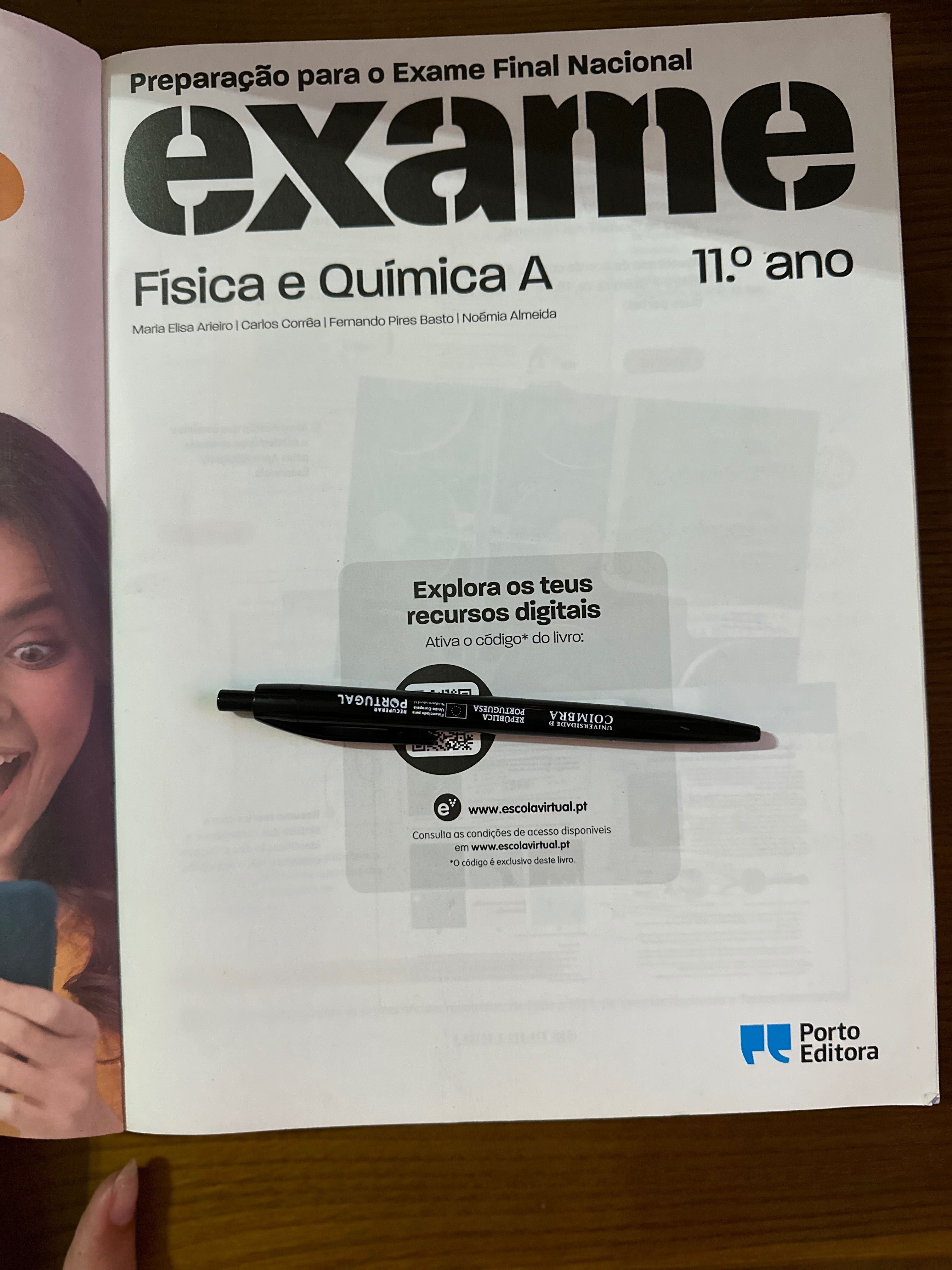 Livro Preparação Exame Física e Química A