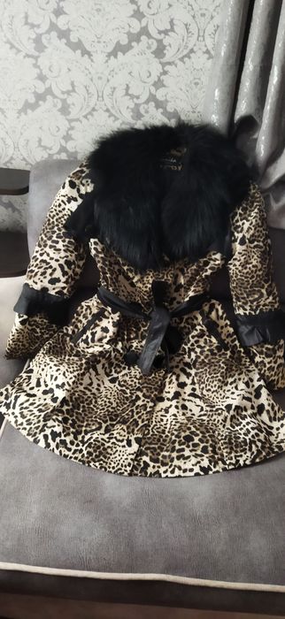 Польто  леопард  44 р