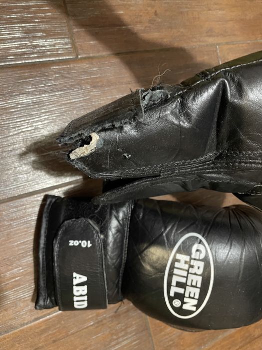 Захист на голову та захист на ноги для кікбоксингу