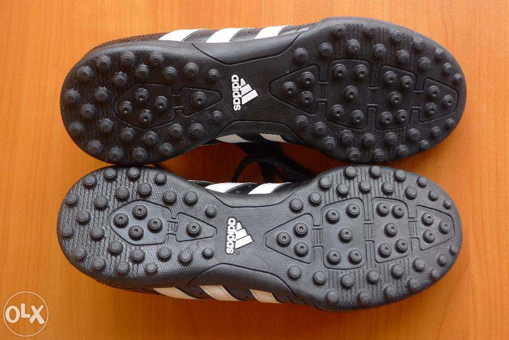 Продам кроссовки (бутсы) футбольные, оригинал, Adidas Golet