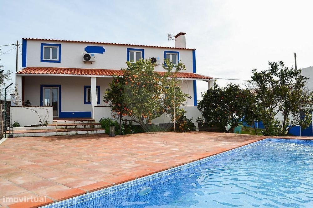 Moradia T4 para venda