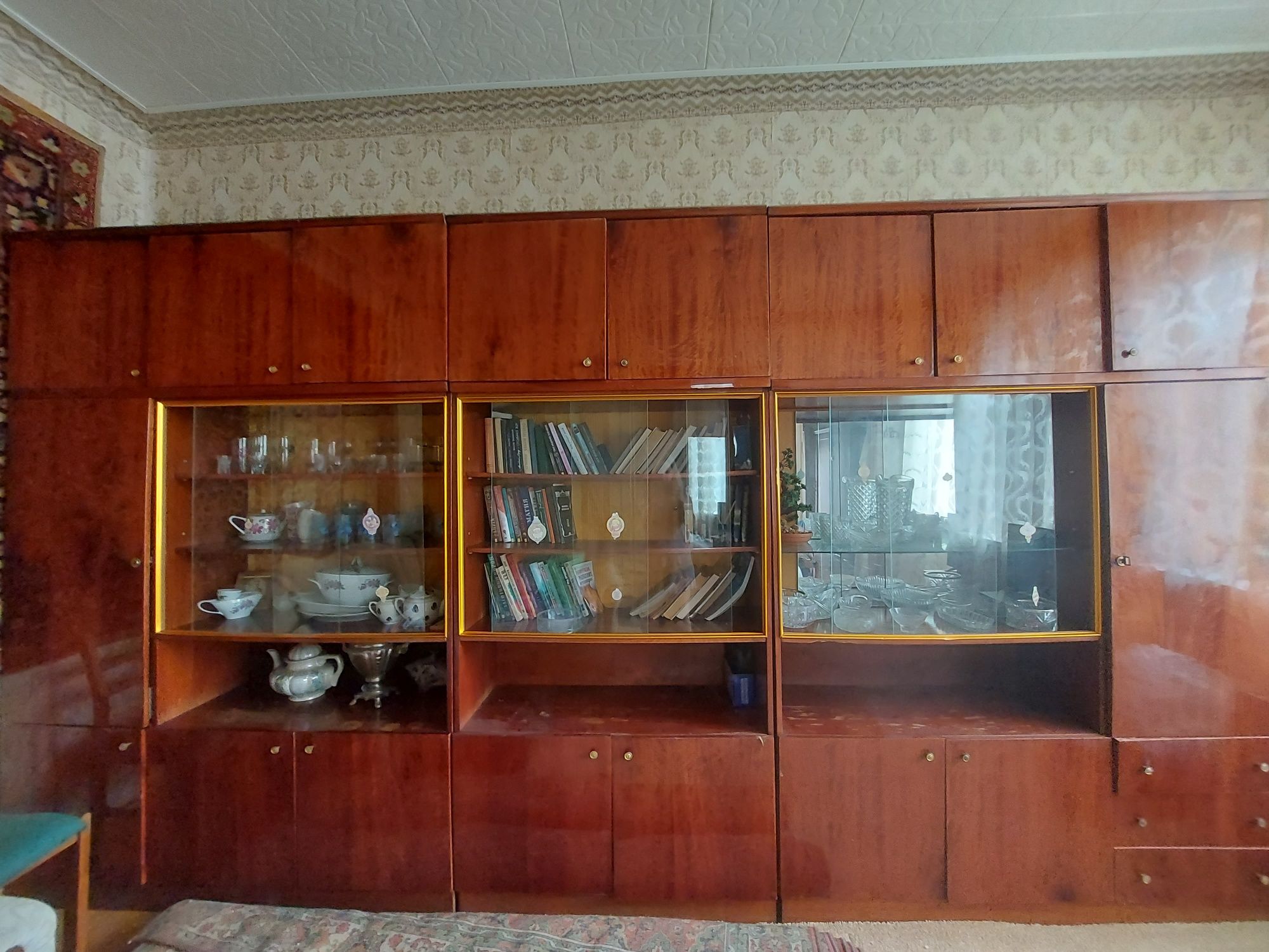 Сервант   стенка
