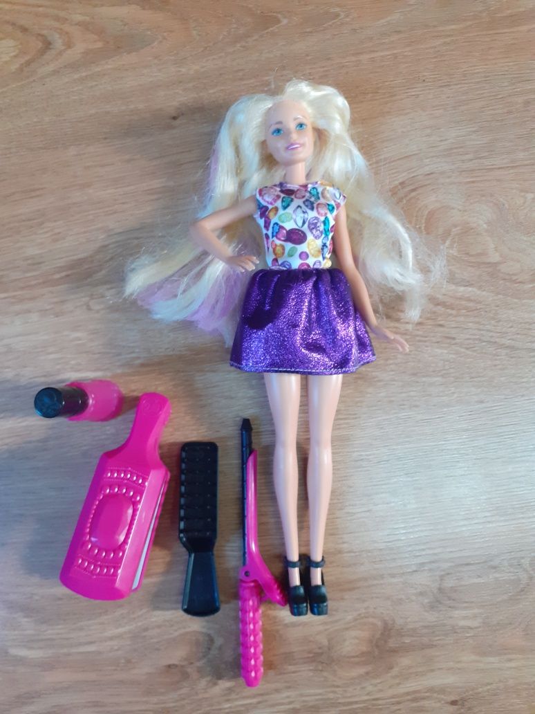 Barbie  D.I.Y Crimps and Curls Doll zestaw.