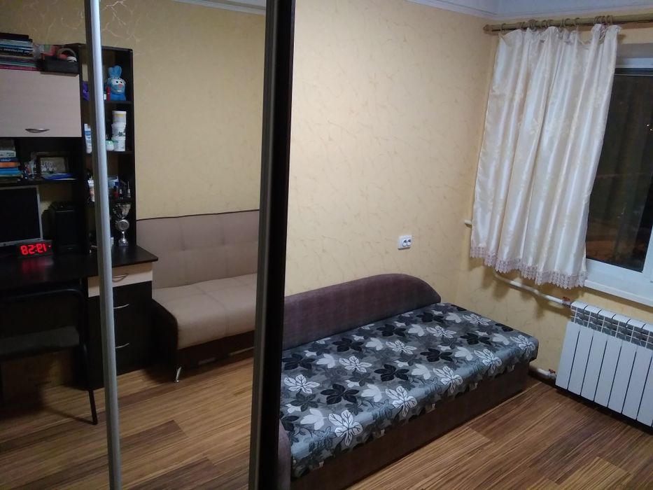 Продам комнату Дарницкий б-р