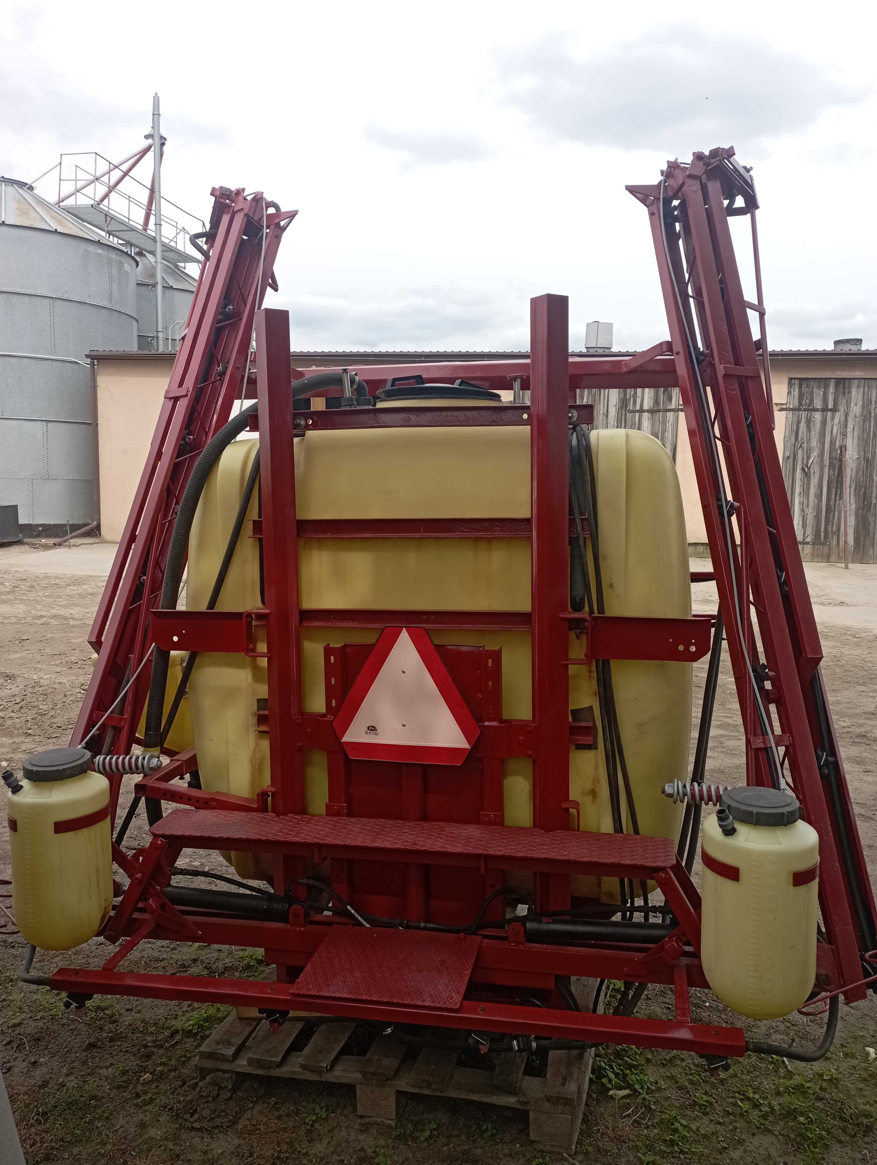 Opryskiwacz HARDI 1200L