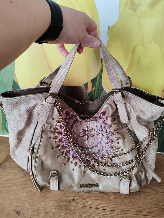 Ciekawa wyjątkowa designerska torebka Desigual