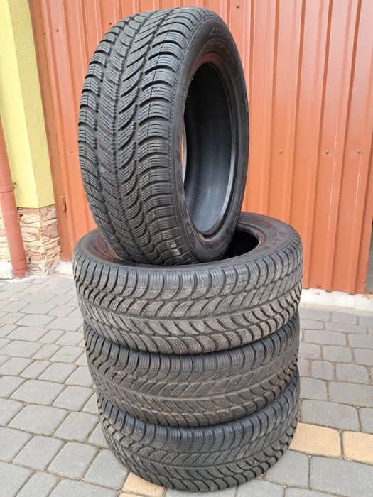 Opony zimowe Dębica Frigo 2 205/55/16  jak nowe