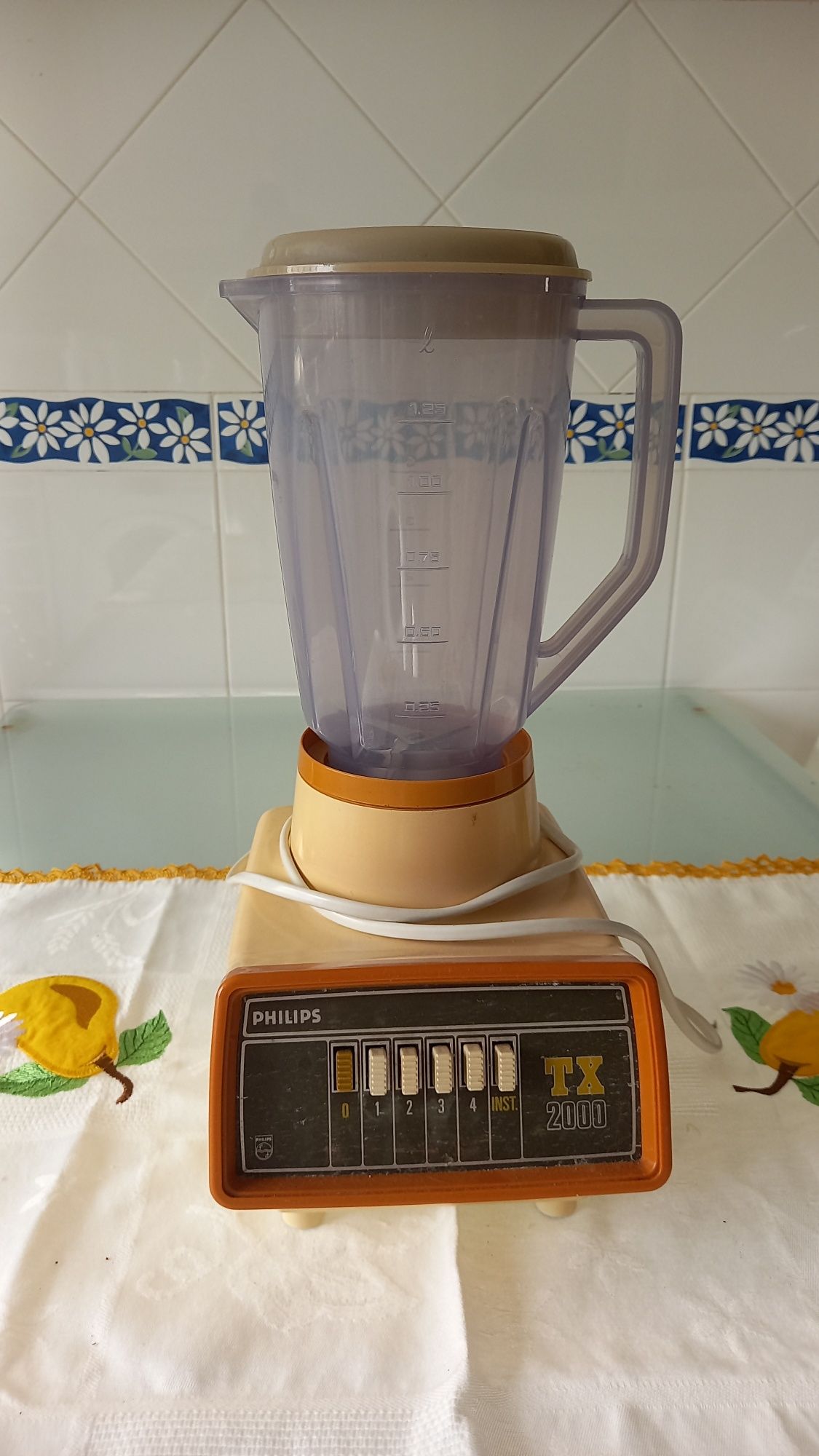 Liquidificadora antiga Philips