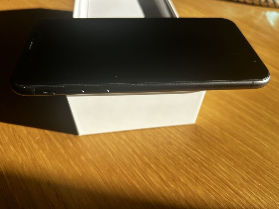 iPhone 11 128GB – czarny, sprawny i zadbany!