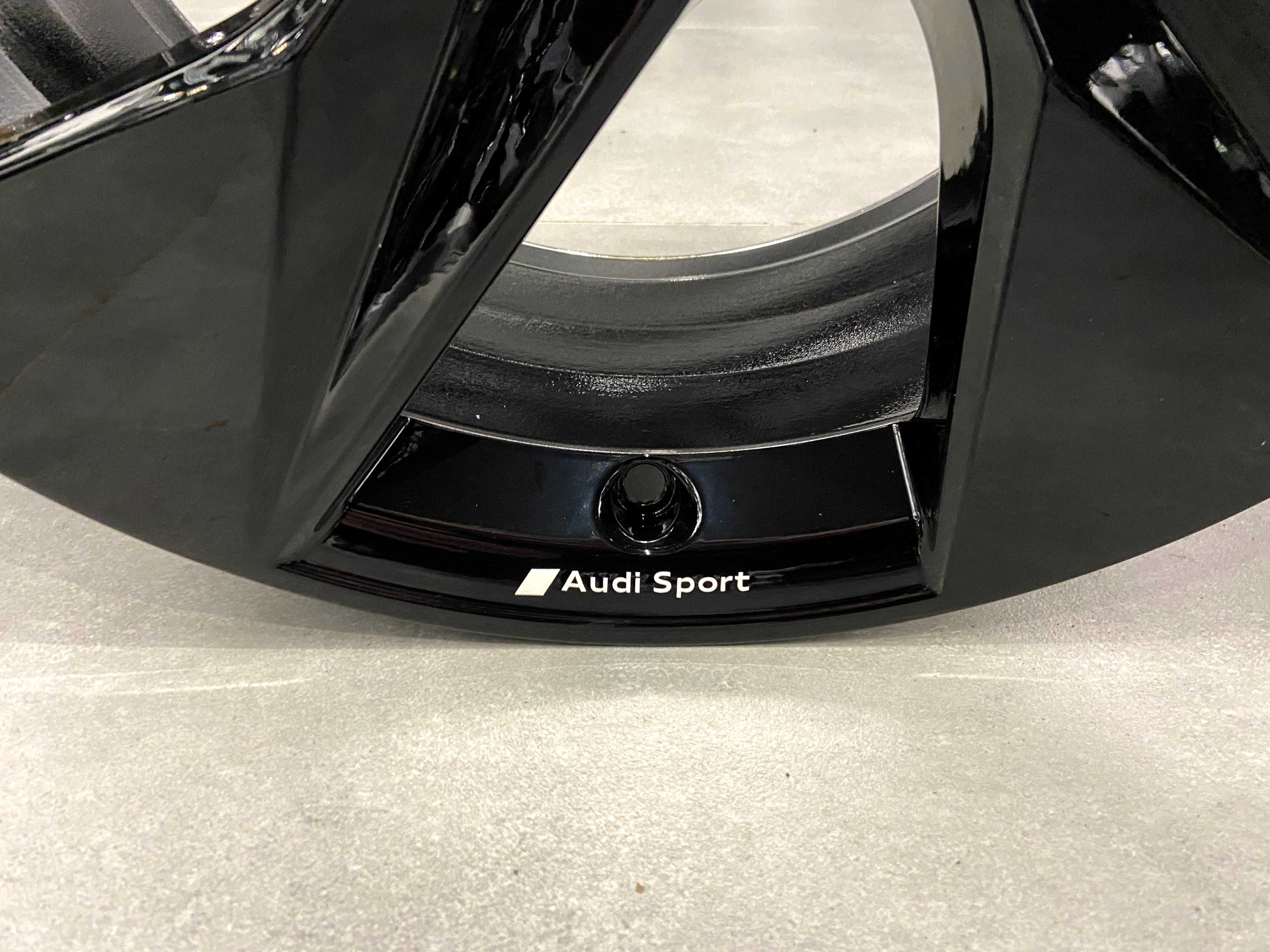 Oryginalne felgi 17 5x112 ET46 Audi A3 8Y A4 B6 B7