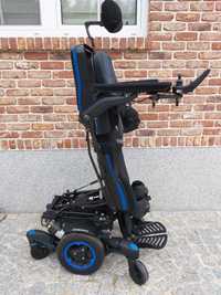 wózek inwalidzki elektryczny Quickie Q700M-UP z funkcją stania, winda
