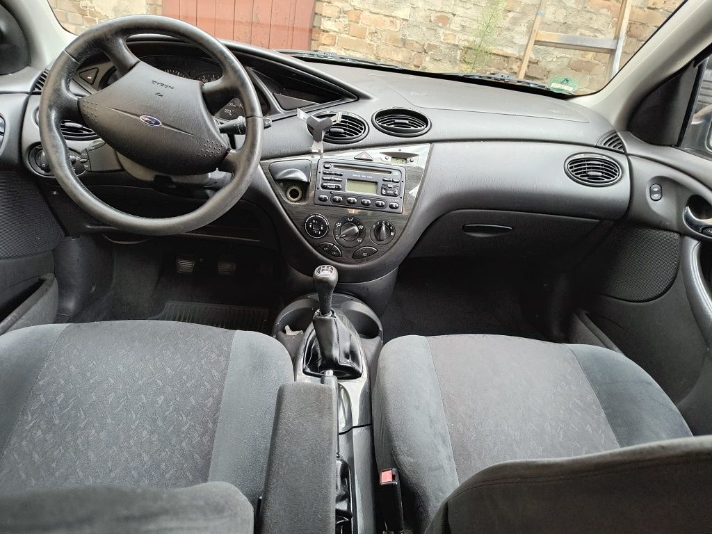 Ford Focus Ghia MK1 1,6 16V Benzyna 101KM 2000r. KLIMA!!