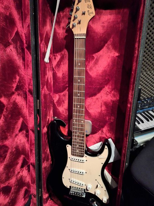 Gitara Fender-chińska podróba.